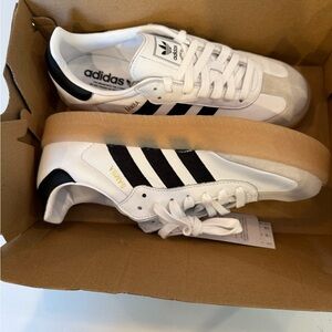 Adidas Sambas, Black and White, women’s size 8. NWT